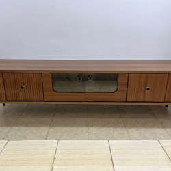 طربيزة تلفزيون