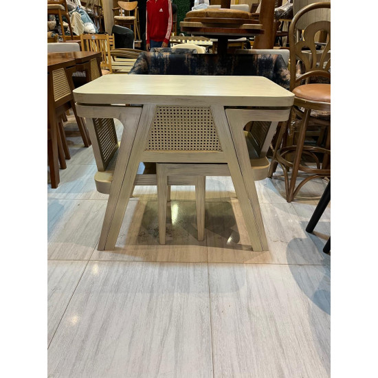 طربيزة + 2 كرسي  للمساحات الصغيرة