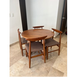 طربيزة سفرة +4 كرسى